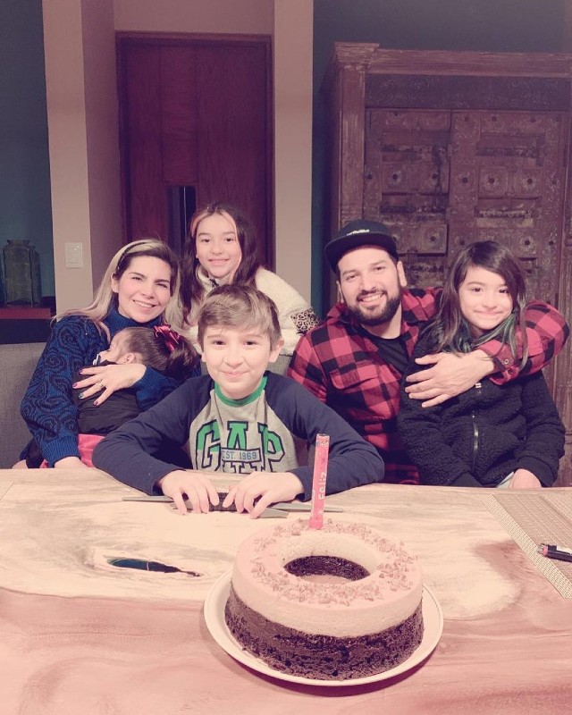 Foto Karla Panini y las hijas de Karla Luna