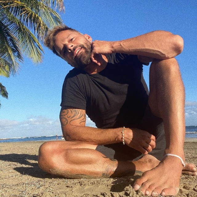 Foto Ricky Martin en la playa