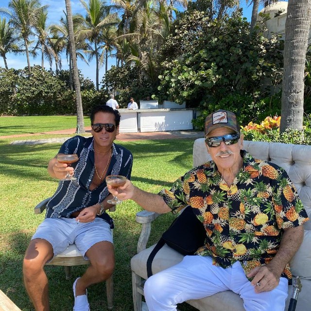 Roberto Palazuelos y Andrés García en Acapulco