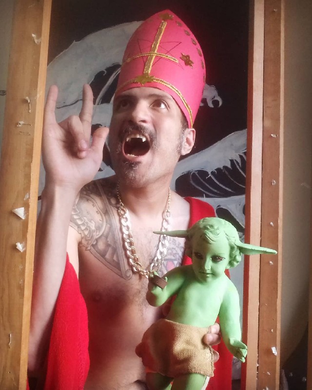 Artista mexicano crea el Niño Dios Baby Yoda
