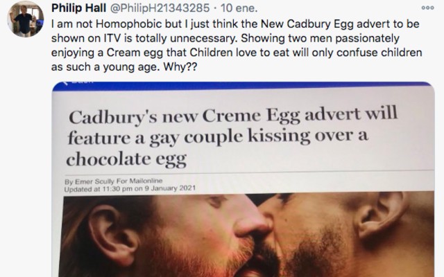 Críticas al beso gay en comercial de chocolates