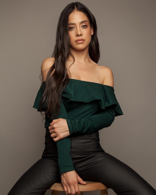 Critican a Fátima Molina en su debut