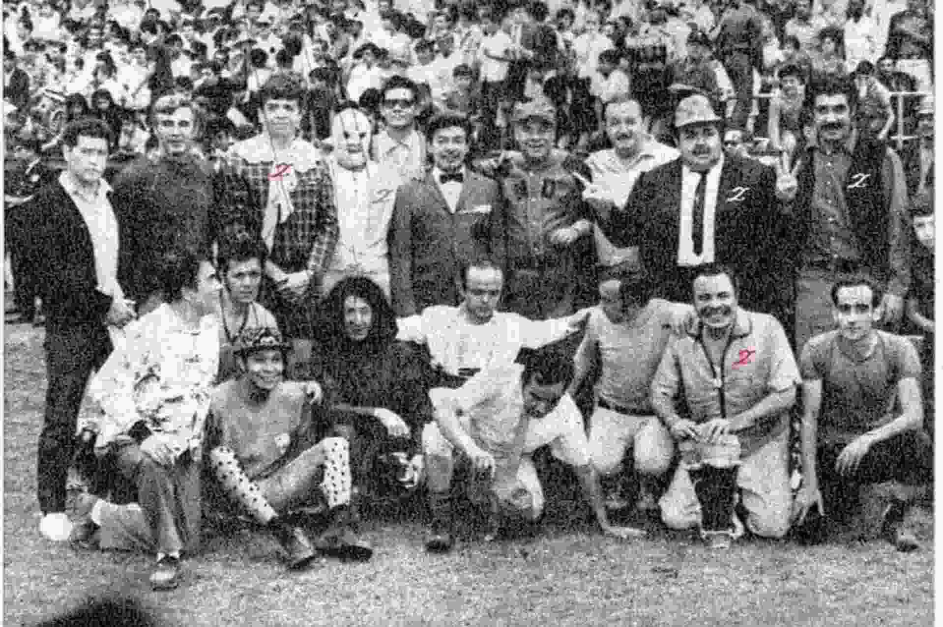 Foto de Chabelo inmortal junto a otros actores de su época