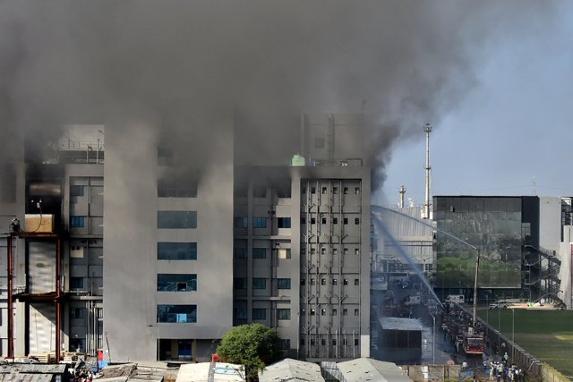 Incendio en la fábrica de vacunas Covid