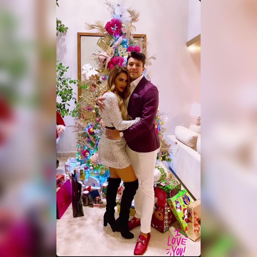 Larry Ramos y Ninel Conde Navidad