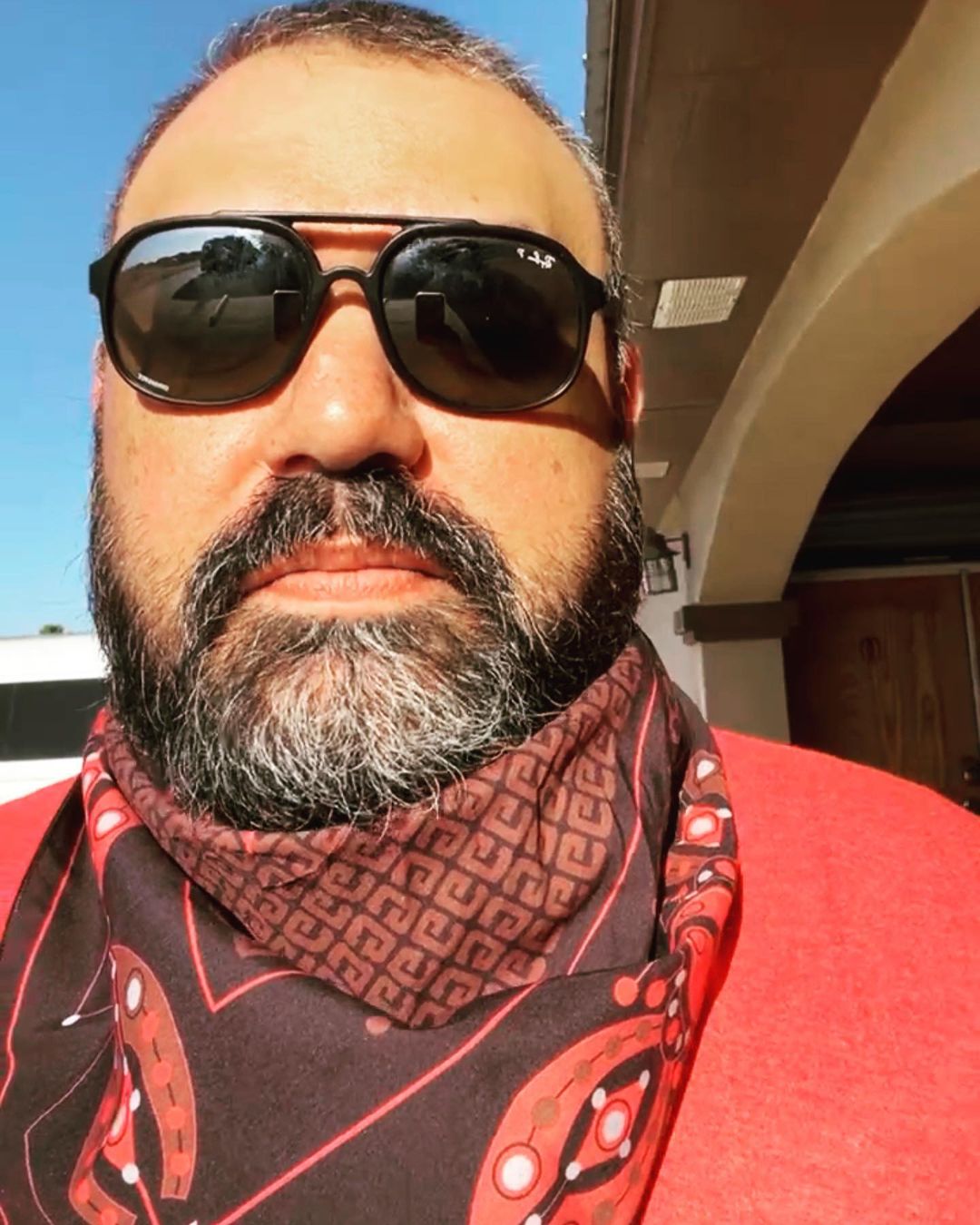 Ricardo MuÃ±iz, vocalista de Intocable tras vacunarse contra Covid