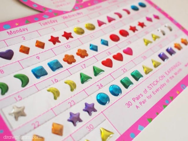 Aretes de sticker cosas de los 90s