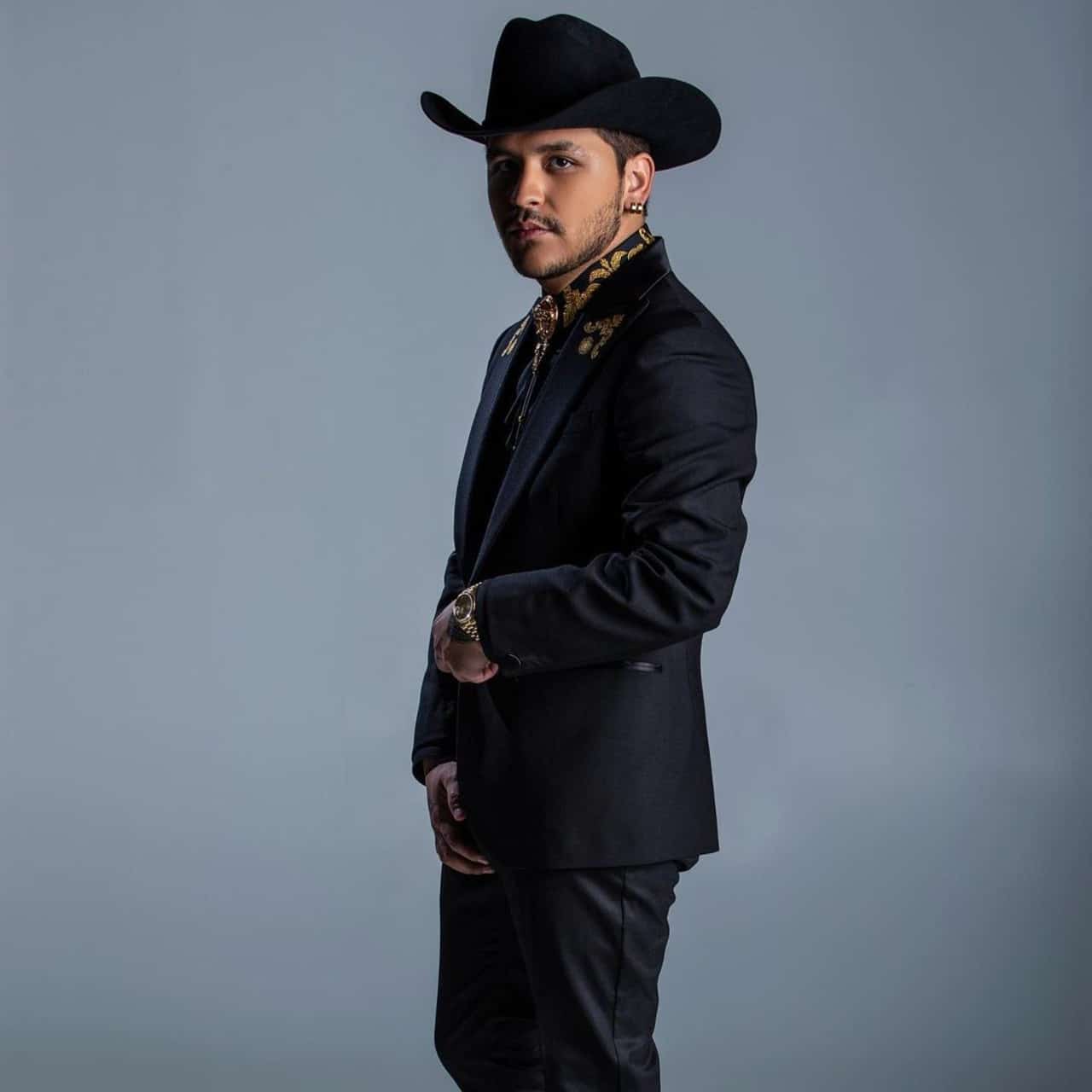 Christian Nodal canción Danna Paola Belinda 