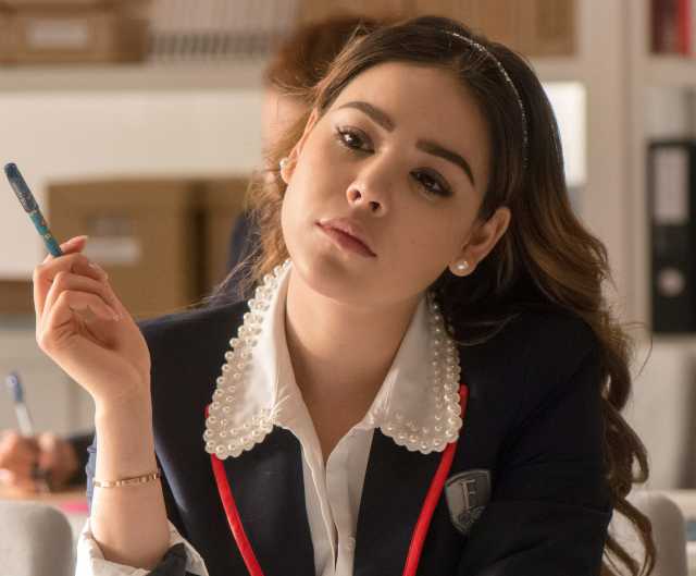 Danna Paola en Elite