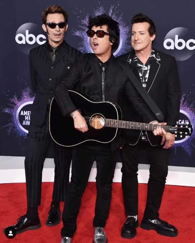 La banda Green Day serán artistas en el super bowl
