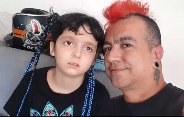 Erick Farjeat con la hija de Sabrina