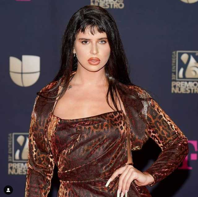 Nathy Peluso en premio Lo Nuestro 2021
