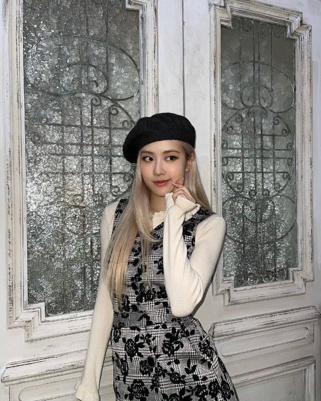 Rosé de BLACKPINK celebra su cumpleaños 25