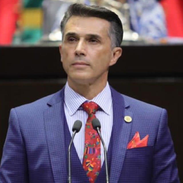 Sergio Mayer arremete contra Ricardo Crespo y pide todo el peso de la ley en su contra por abusador