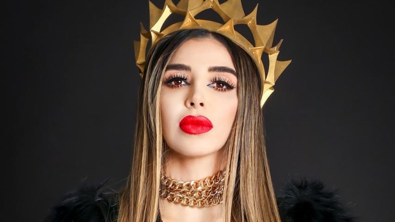 Emma Coronel corona