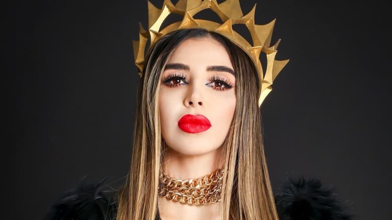 Emma Coronel corona