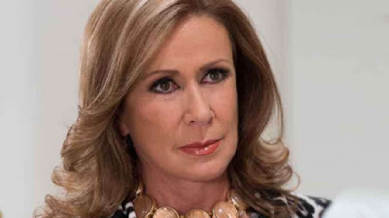 Laura Zapata llama morenacos seguidores AMLO