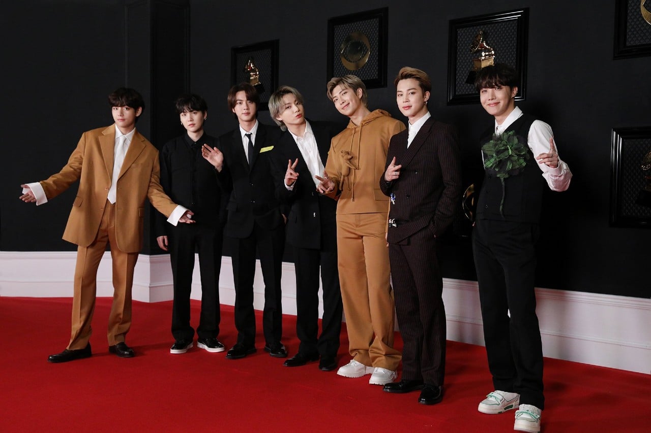 bts Grammys 2021 alfombra roja mejor y peor vestidos