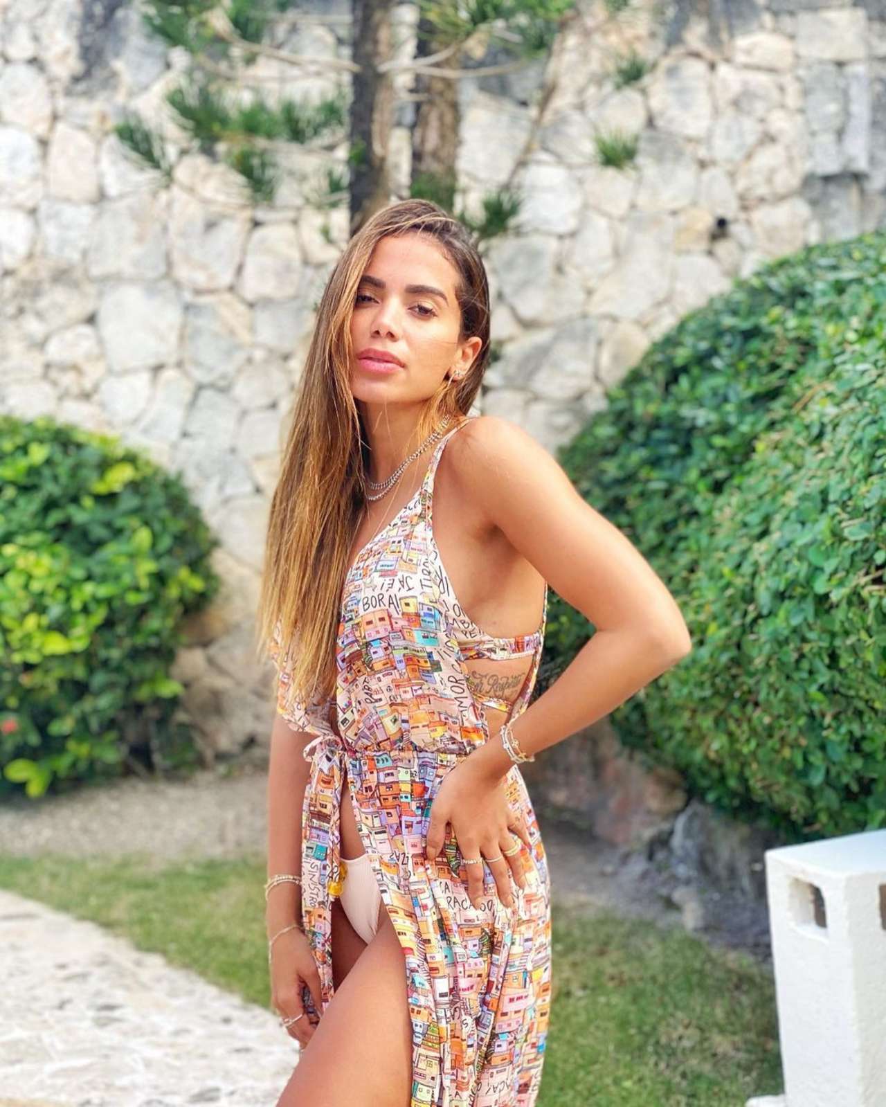 anitta defiende mujeres arcangel comentarios misoginos