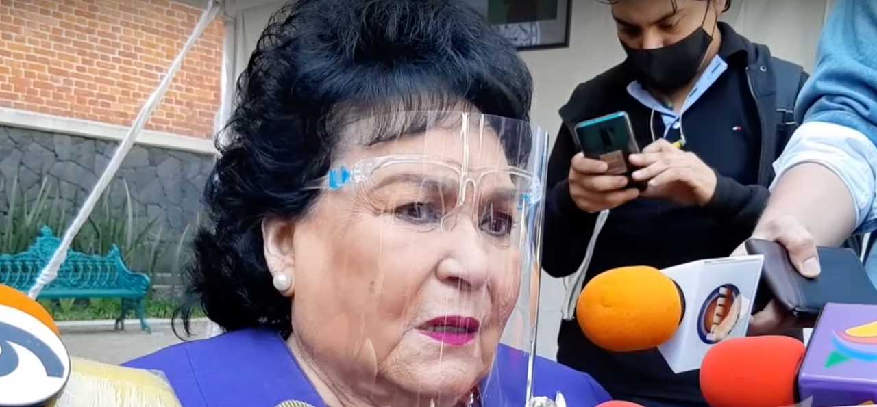 Carmen Salinas se quiebra al enterarse de la muerte de Cepillín