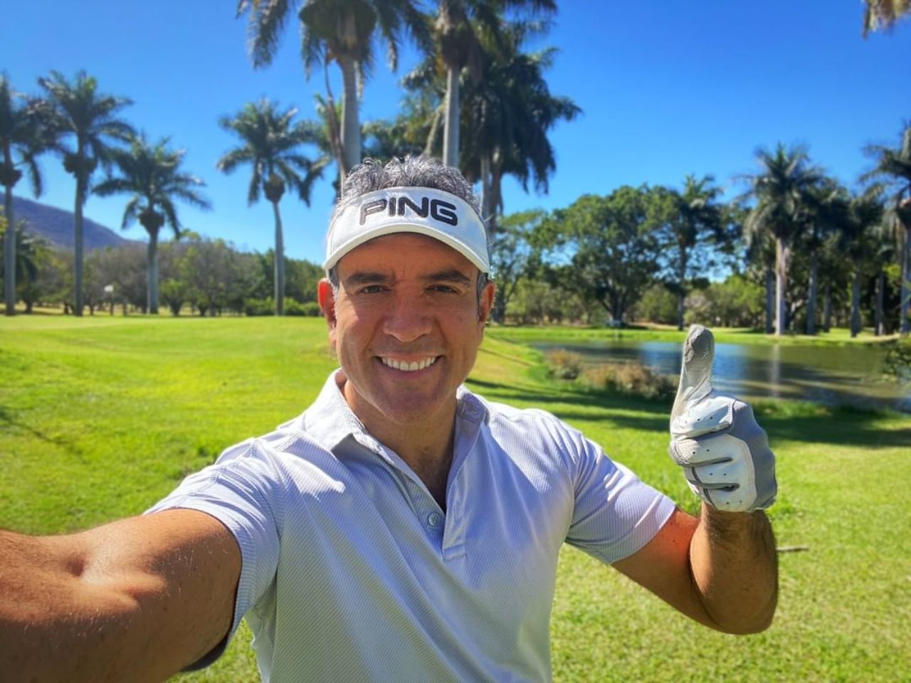 Héctor Sandarti revela la experiencia incómoda que vivió con Fernando Colunga
