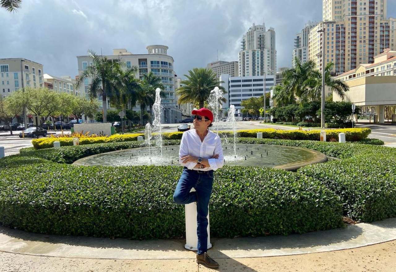Pepillo Origel en Miami vacunado