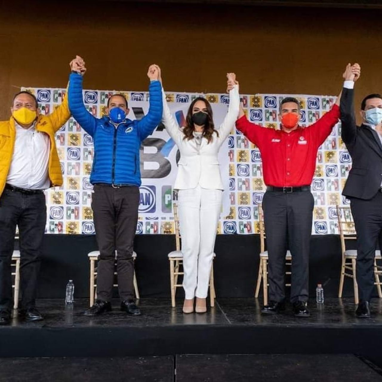 Lupita Jones presenta candidata gobernadora