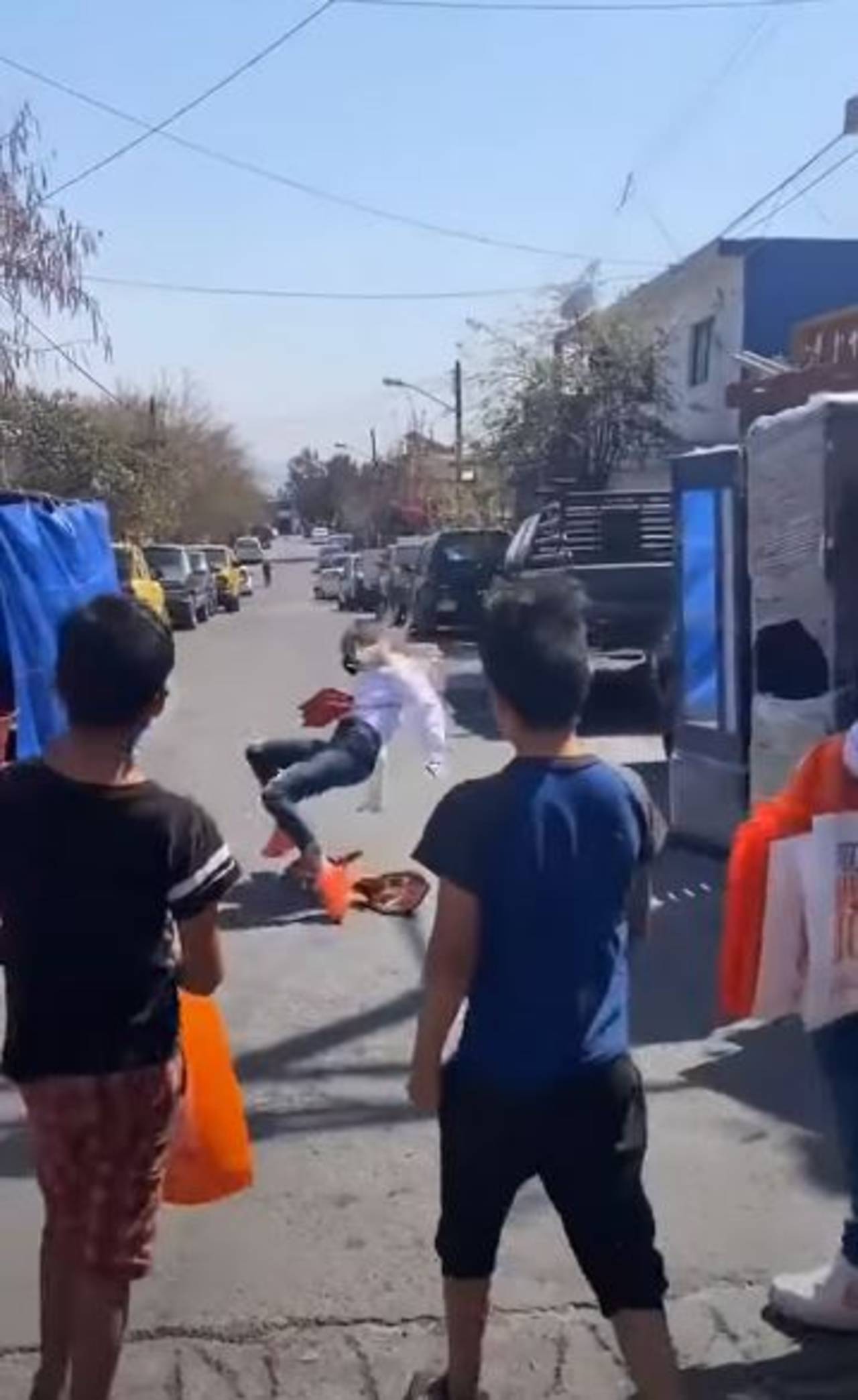 Mariana Rodríguez video caerse patineta meme