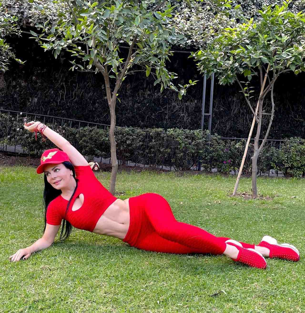 maribel guardia carmen salinas famosos meme edad