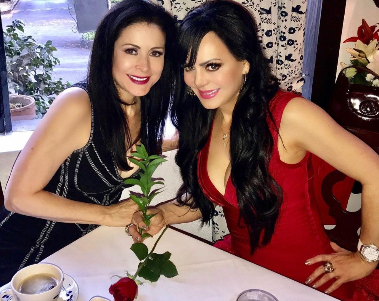 Maribel Guardia y Lourdes MunguÃ­a 