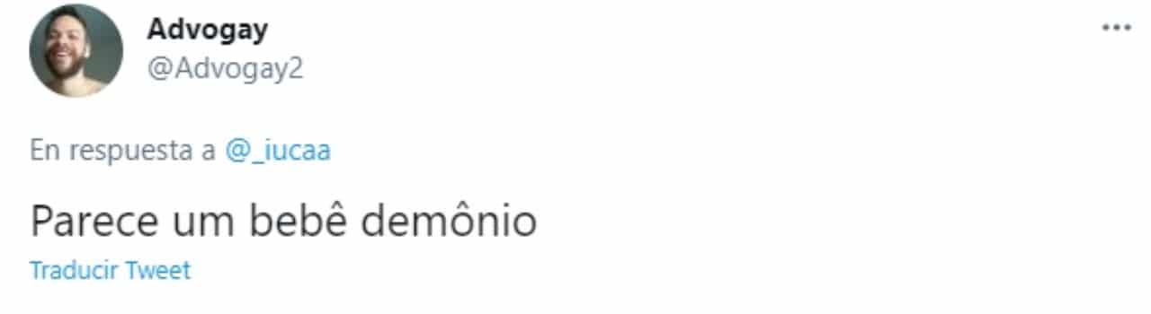 Tweet parece demonio bebé uñas