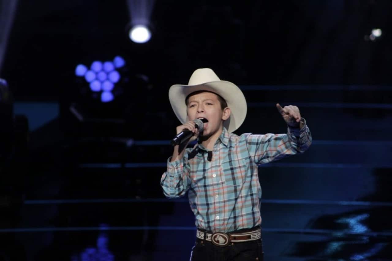Randy cautivó por su parecido a Nodal