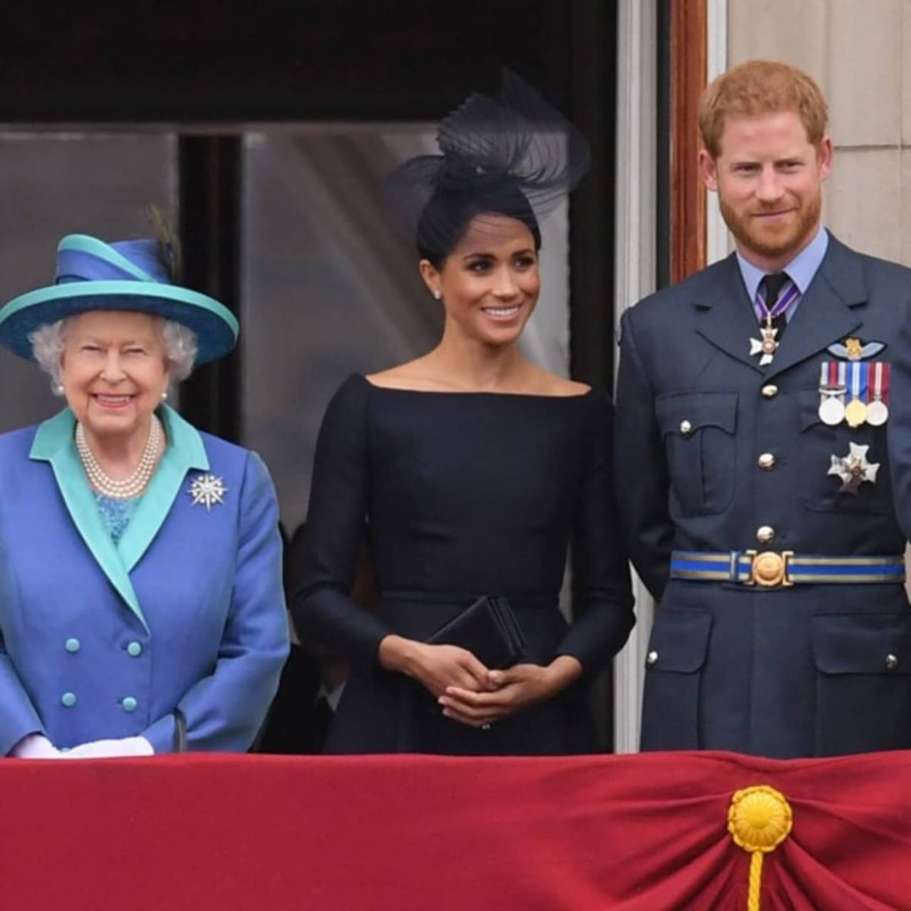 Reina isabel, Meghan y Harry