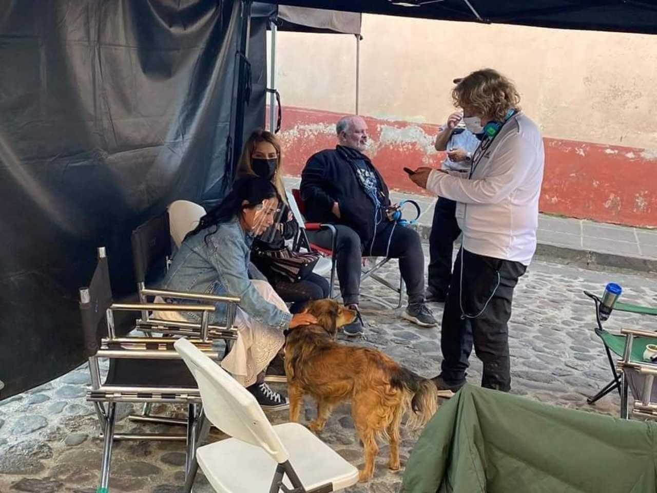 Yali le demostró su amor a este callejerito
