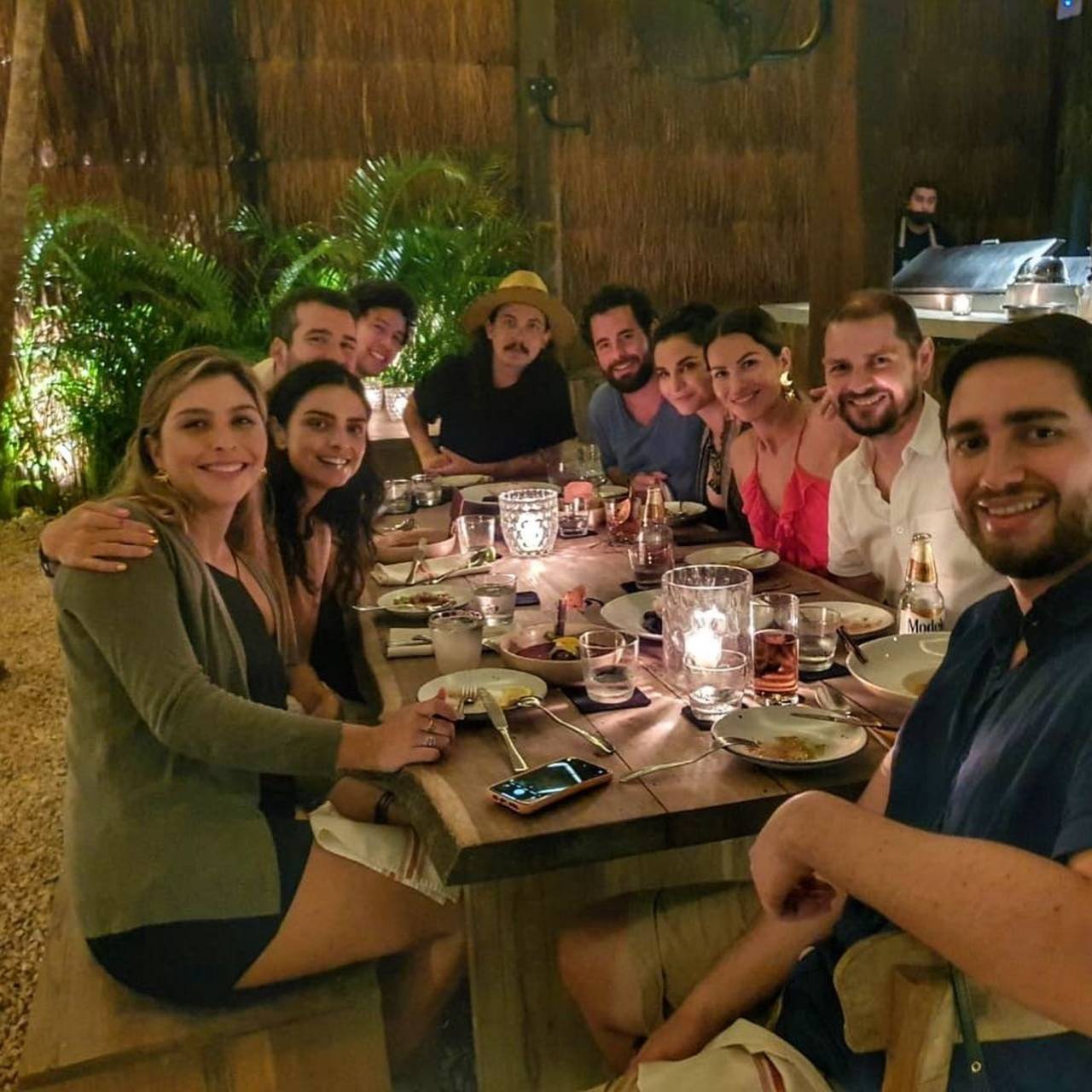 Aislinn Derbez novio nuevo coach