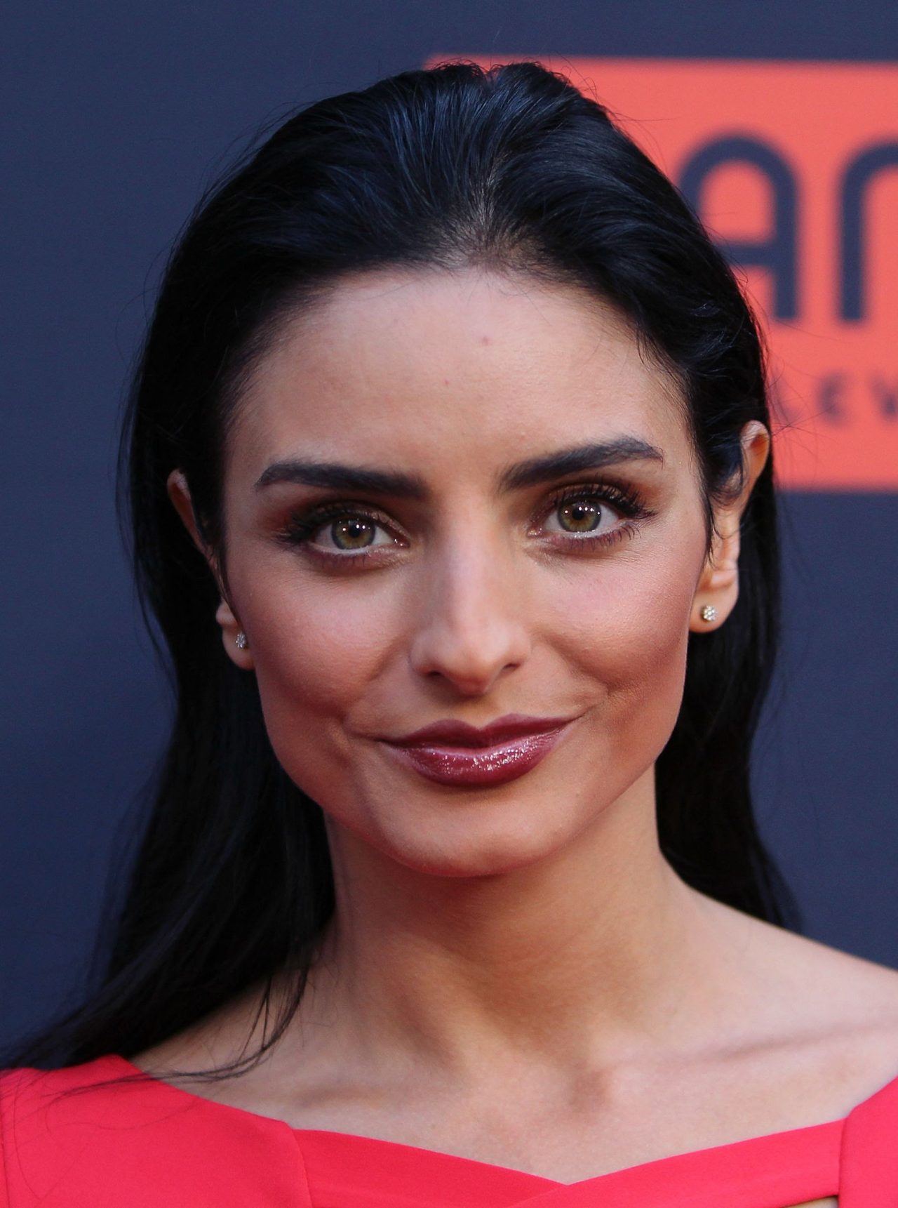 Aislinn Derbez habla de Mauricio Ochmann