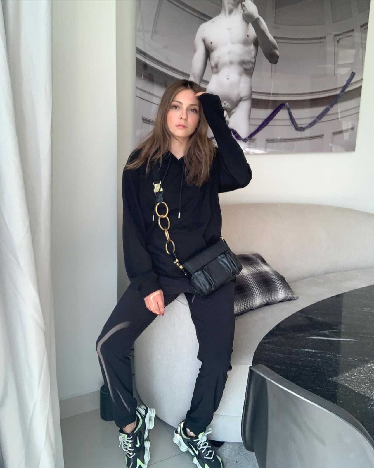 Anna Sarelly críticas influencer bolsas