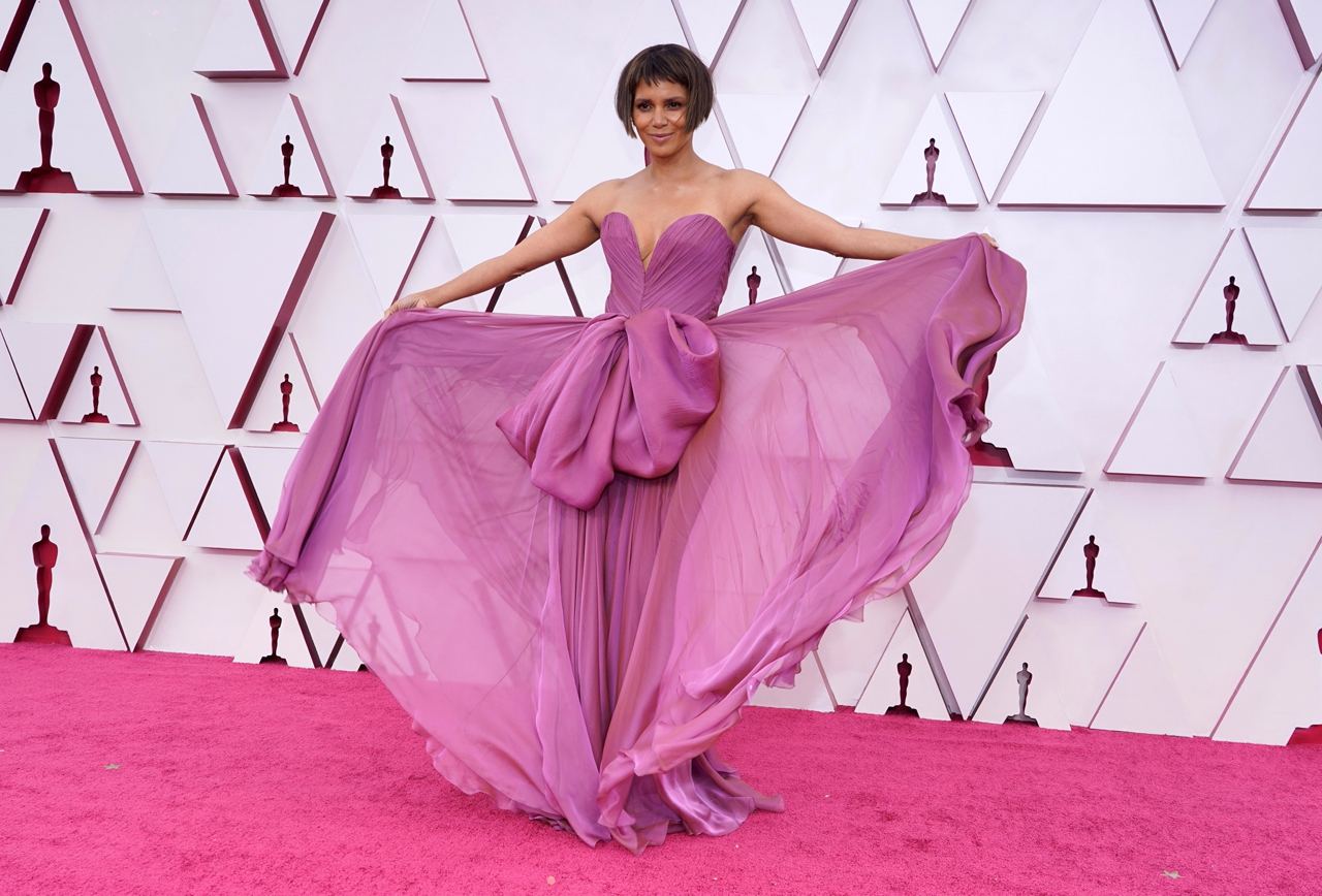 Halle Berry oscars 2021