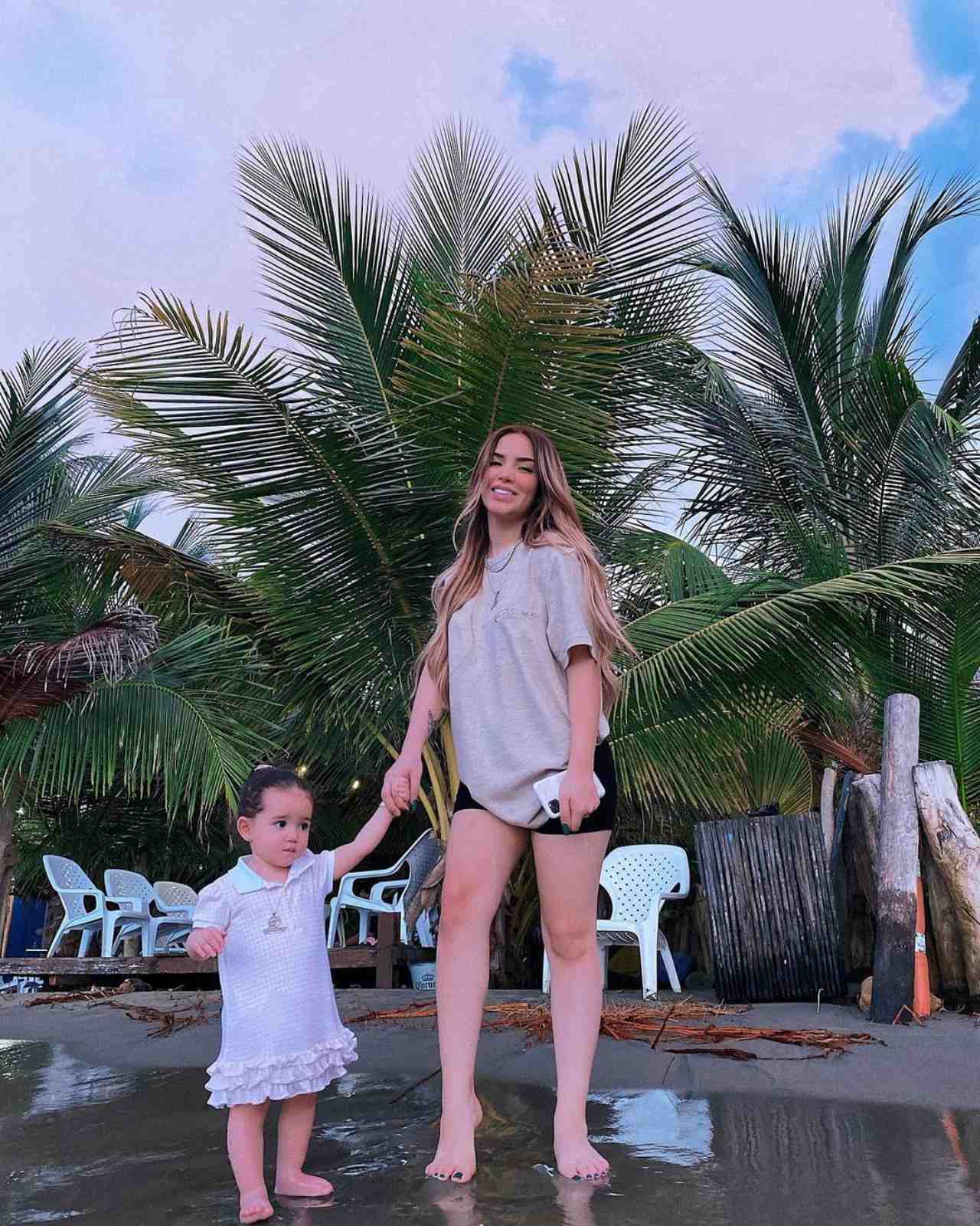Kimberly Loaiza y su hija Kima
