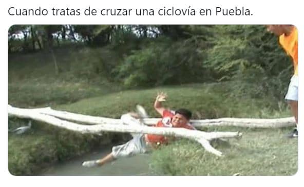 memes poblanos ciclovia