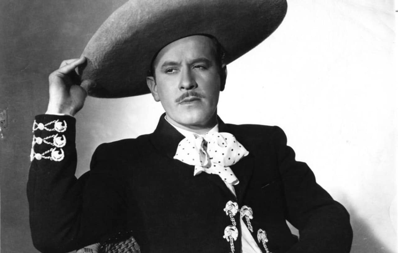 Pedro Infante relaciones niñas 13 y 14 años