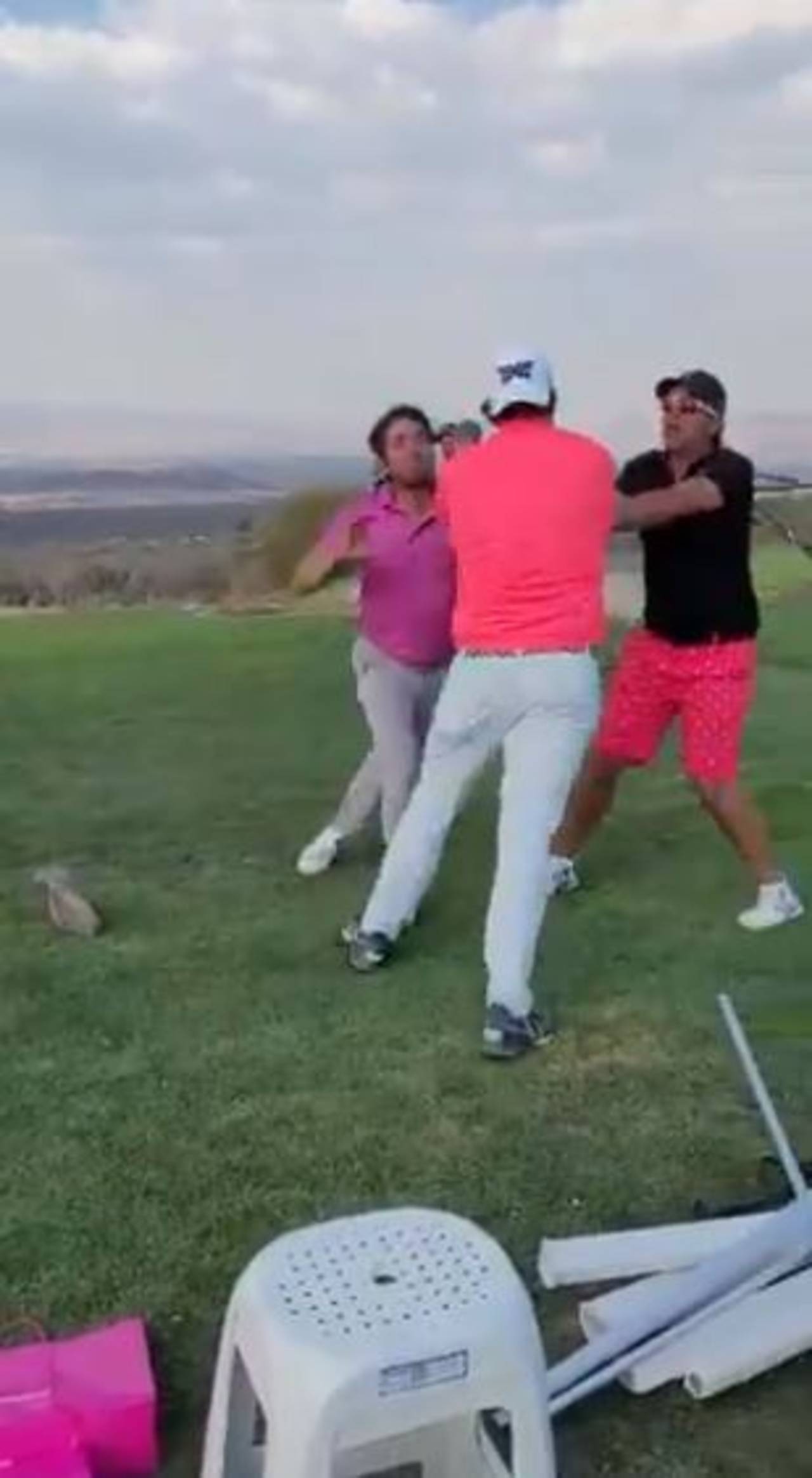 Pelea campo de golf viral video