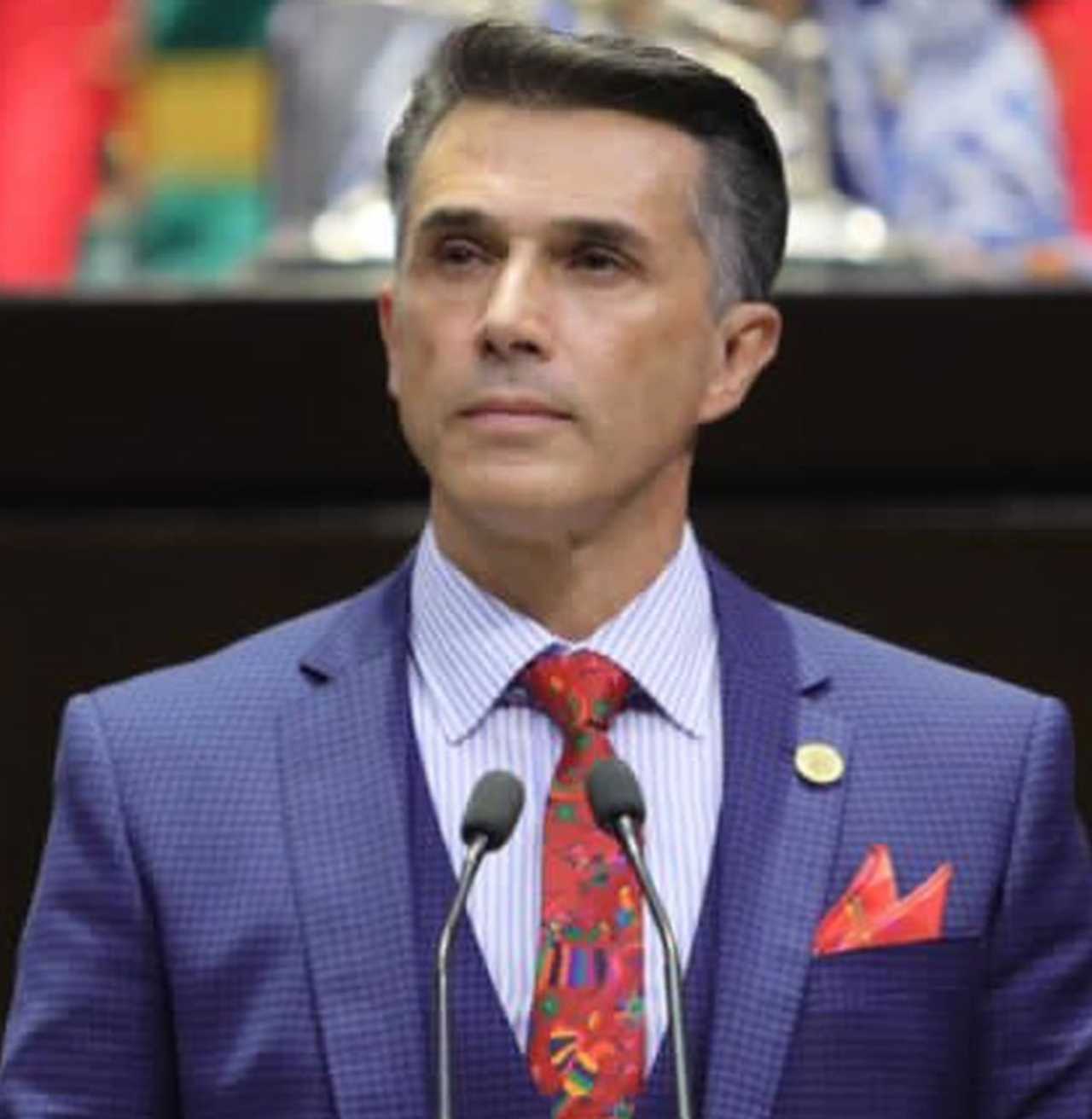 Sergio Mayer pidió a Frida Sofía no callar