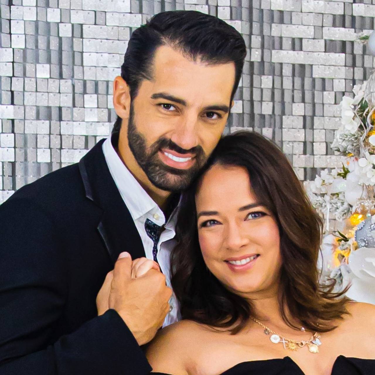 Adamari Lopez separo Toni Costa bisexual