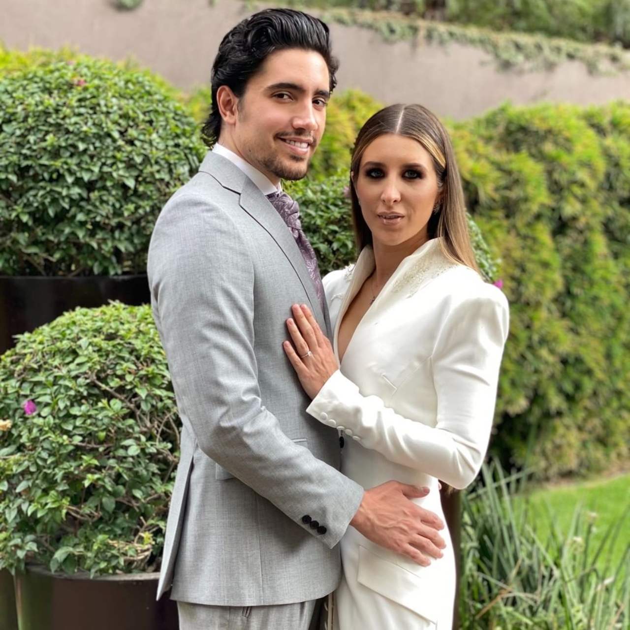 Alejandro se unió en matrimonio
