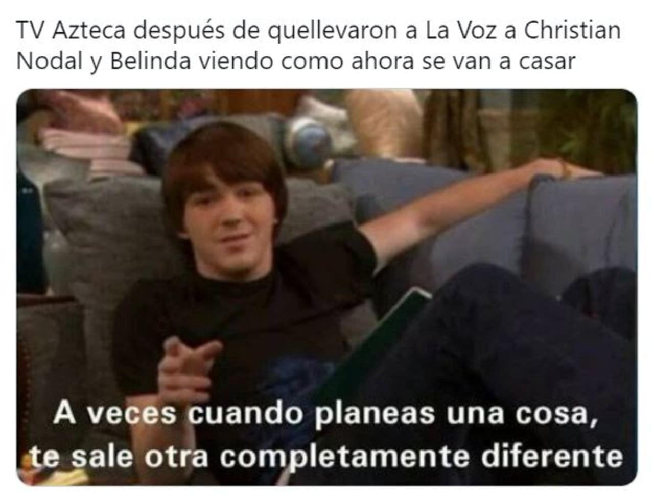 Memes del compromiso de Belinda y Nodal