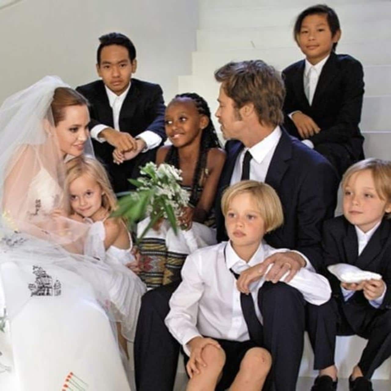 Brad Pitt Angelina Jolie y sus hijos