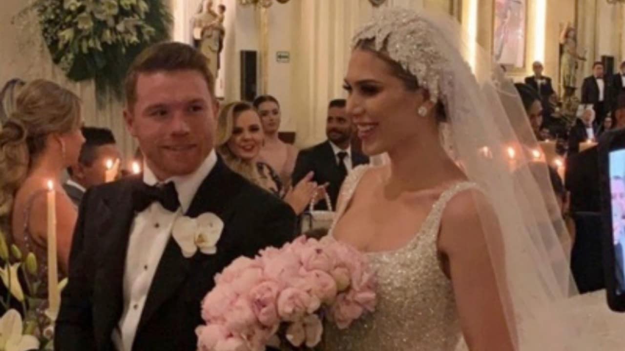 Canelo Álvarez atropelló con su carro a reportero en su boda