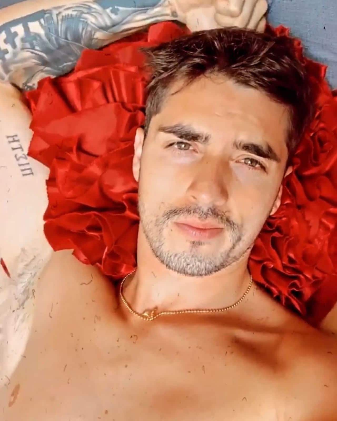 Christian Estrada arremete contra Frida Sofia