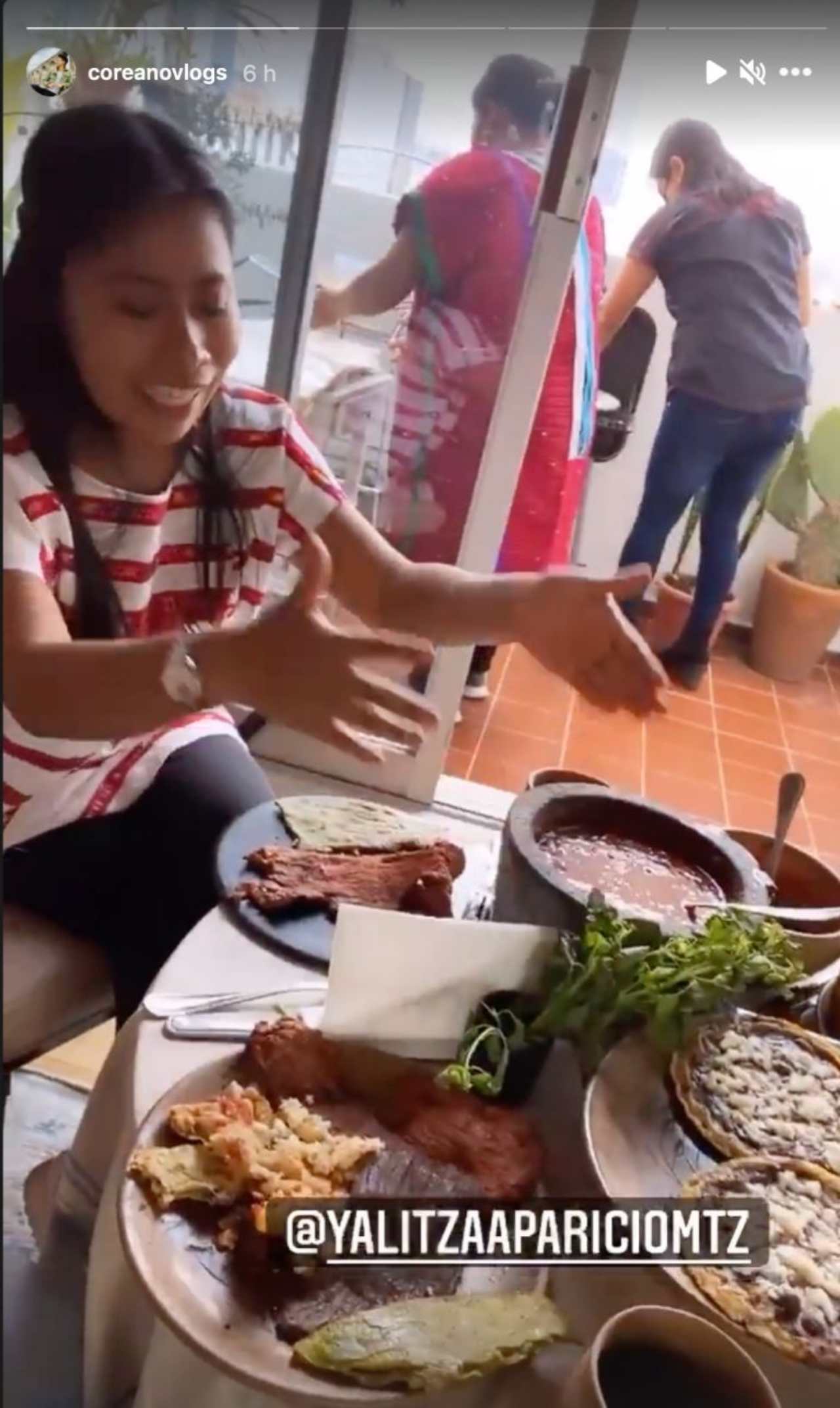Yali prueba por primera vez el ramen